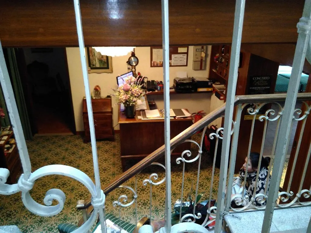 Otel Albergo Al Gobbo Venedik İtalya